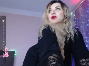 Liliya010  live sex cam