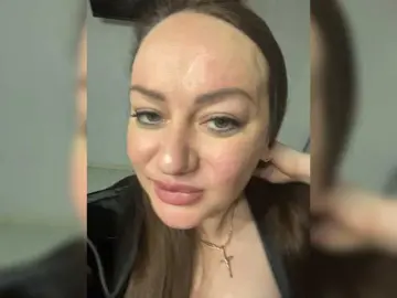 SweetyLiza  live sex cam