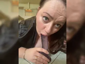 SweetyLiza  live sex cam