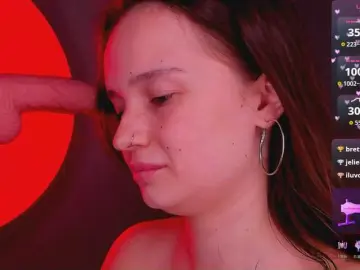 Bitchpeace  live sex cam
