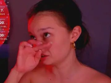 Bitchpeace  live sex cam