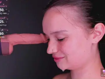 Bitchpeace  live sex cam