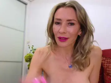 Maddalena  live sex cam