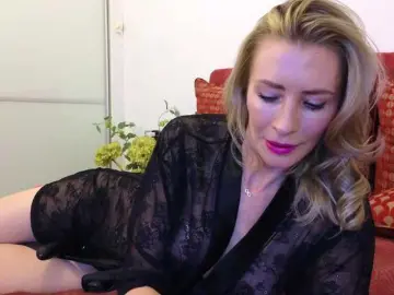 Maddalena  live sex cam