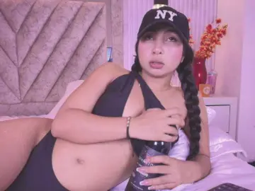 Bella-martini  live sex cam