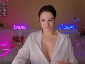 Camilla-One  live sex cam