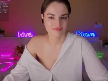 Camilla-One  live sex cam