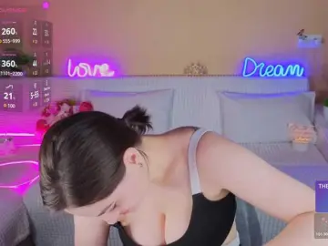 Camilla-One  live sex cam