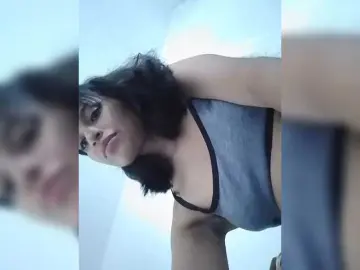 ChloeMontes  live sex cam