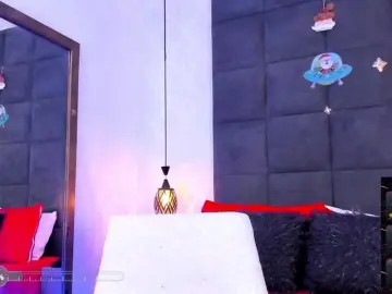 ChloeMontes  live sex cam