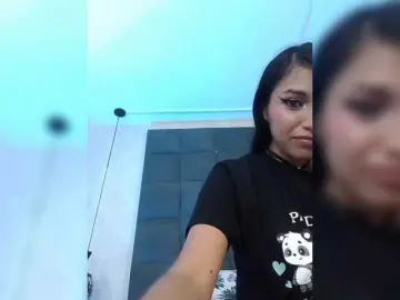 ChloeMontes  live sex cam