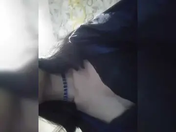 ChloeMontes  live sex cam