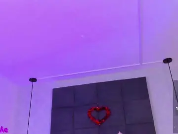 ChloeMontes  live sex cam