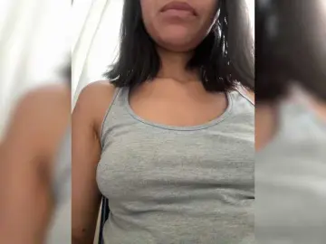 ChloeMontes  live sex cam