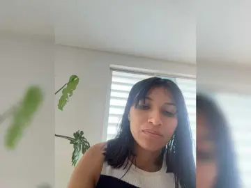ChloeMontes  live sex cam