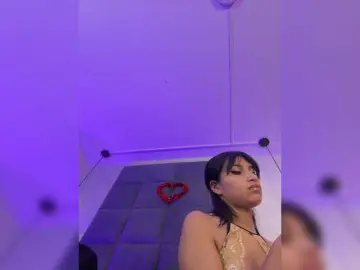 ChloeMontes  live sex cam