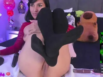ChloeMontes  live sex cam