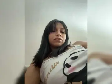 ChloeMontes  live sex cam