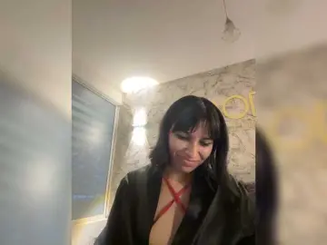 ChloeMontes  live sex cam