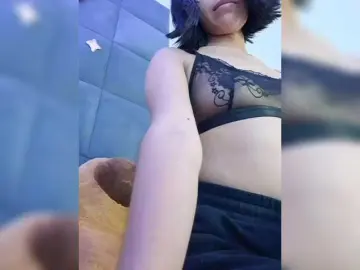 ChloeMontes  live sex cam