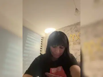 ChloeMontes  live sex cam