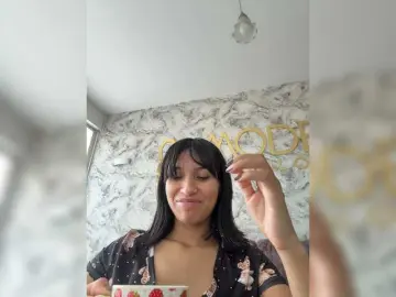ChloeMontes  live sex cam