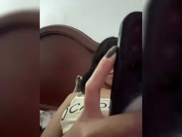ChloeMontes  live sex cam