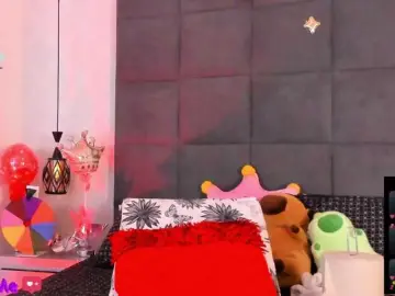 ChloeMontes  live sex cam