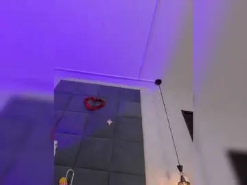 ChloeMontes  live sex cam