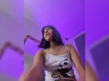 ChloeMontes  live sex cam
