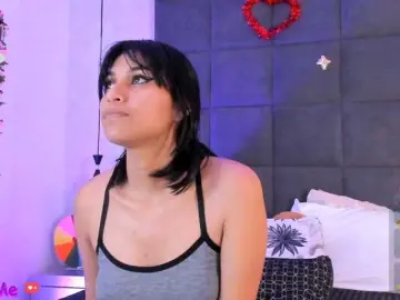 ChloeMontes  live sex cam
