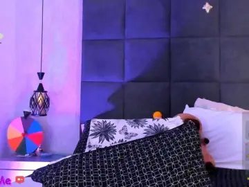 ChloeMontes  live sex cam