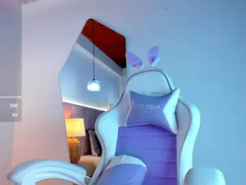 JuliaSantos  live sex cam