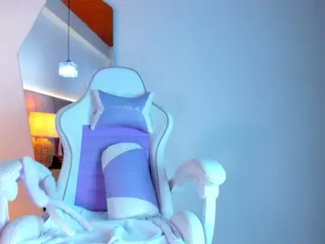 JuliaSantos  live sex cam