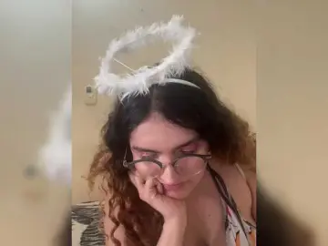 LuanaPowerful  live sex cam