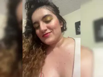 LuanaPowerful  live sex cam