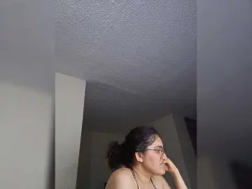 LuanaPowerful  live sex cam