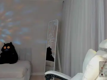 She-wolf  live sex cam