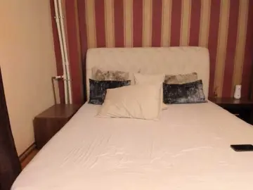 AshleyvonPage  live sex cam