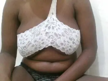 Bigboobs77  live sex cam