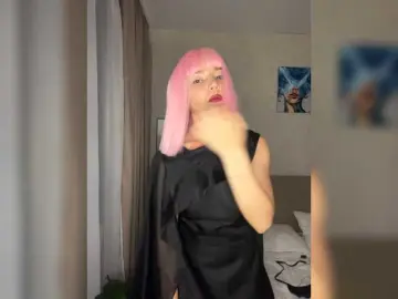 CyberNika  live sex cam