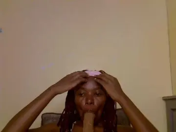 Eboniana  live sex cam