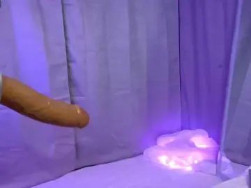 ElyeRoss  live sex cam