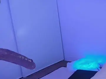 ElyeRoss  live sex cam