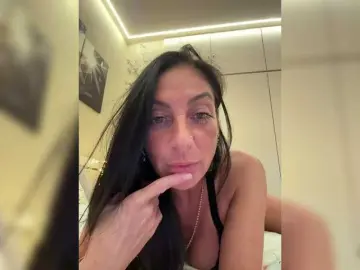 IrinkaGata  live sex cam