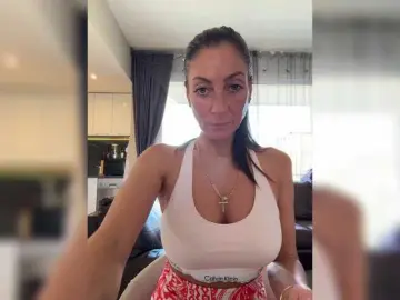 IrinkaGata  live sex cam