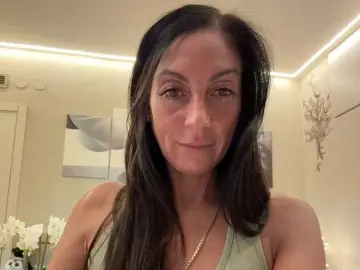 IrinkaGata  live sex cam