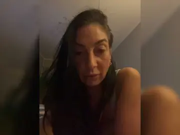 IrinkaGata  live sex cam