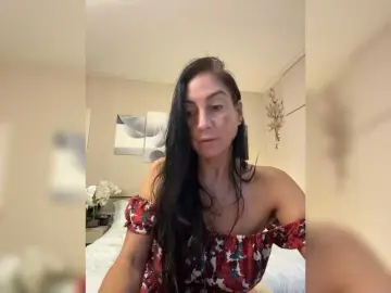 IrinkaGata  live sex cam