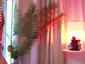 JuliaQuinn  live sex cam